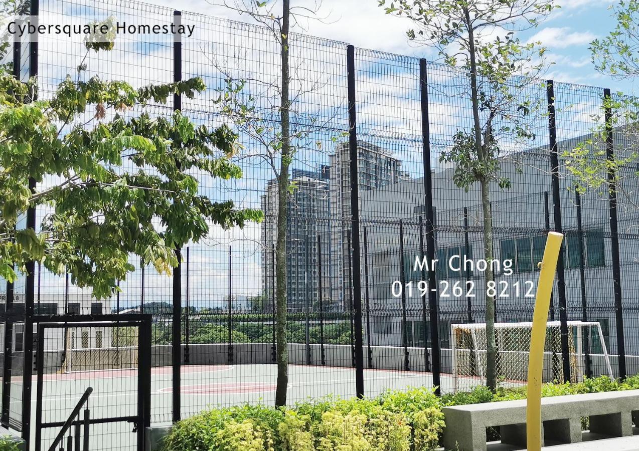 Cybersqaure Studio Suites With Netfilx @10 Min Walking Distance To Mcd Кіберджая Екстер'єр фото