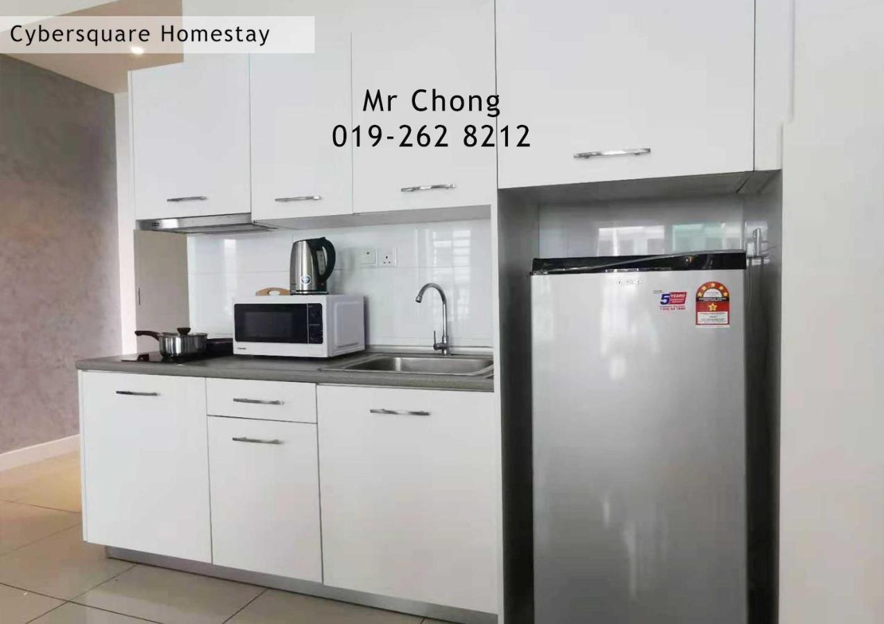 Cybersqaure Studio Suites With Netfilx @10 Min Walking Distance To Mcd Кіберджая Екстер'єр фото
